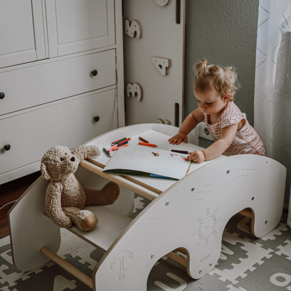 stolik łódka mommy